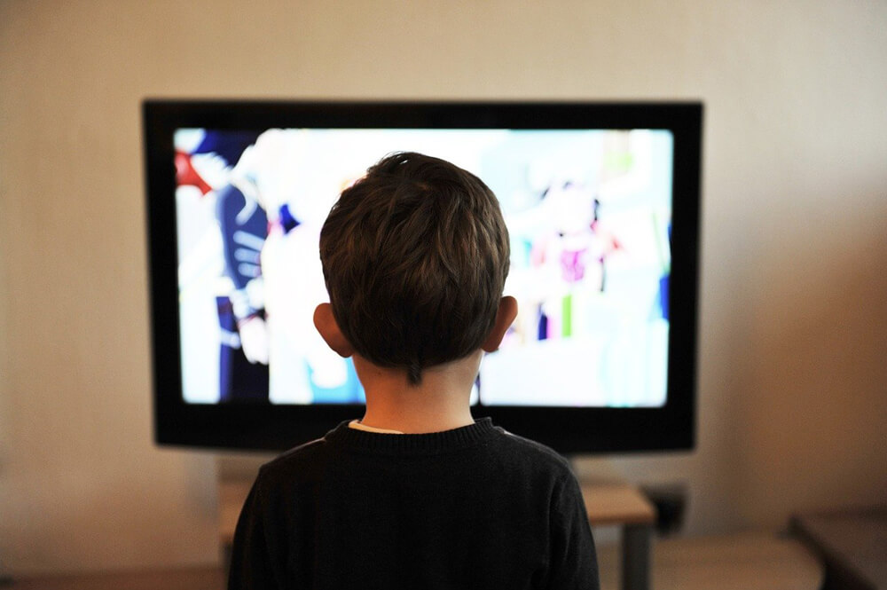 Come TV e Web insegnano la maleducazione ai nostri figli